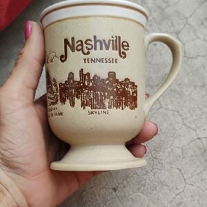 Nashville Tennessee Skyline Mug - Beige and Brown